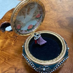 Anastasia Music Box-The San Francisco Music Box Company